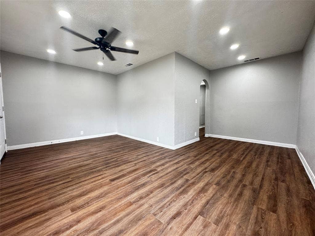 6338 Belgrade Avenue, Dallas, TX 75227 6338 Belgrade Avenue, Dallas, TX 75227