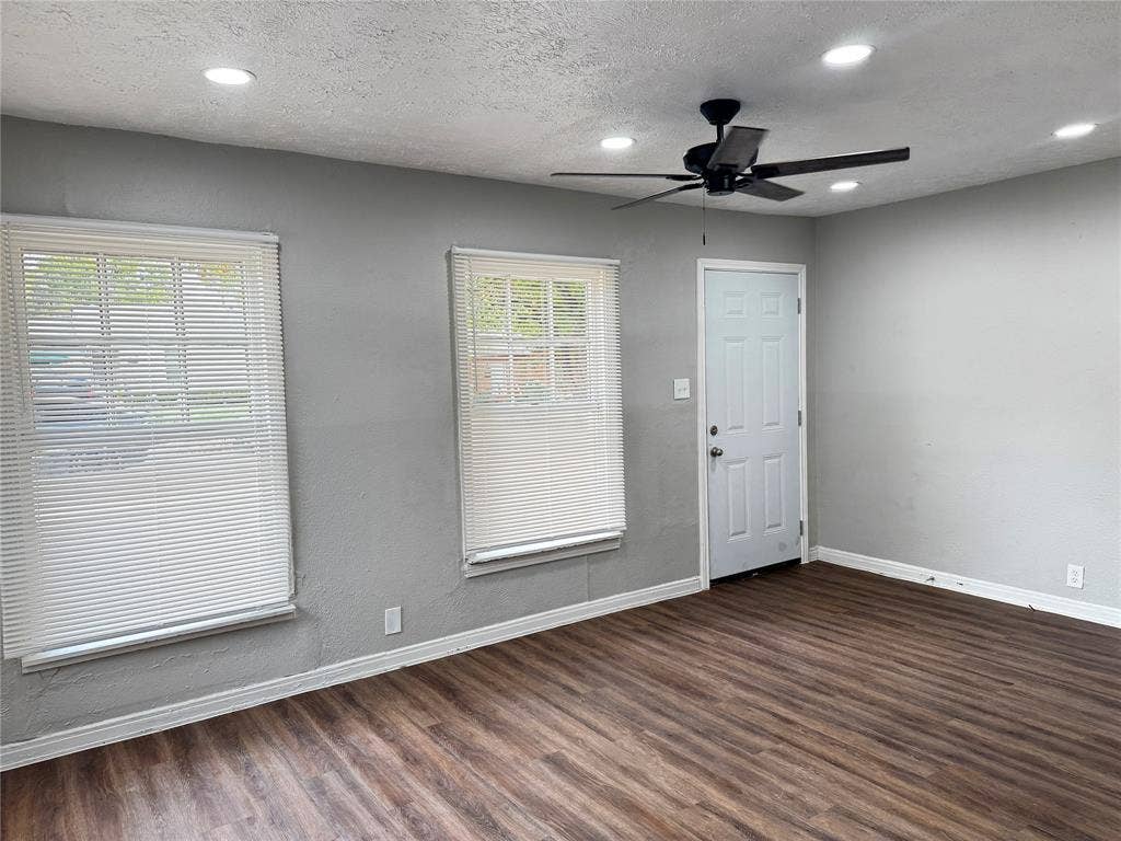 6338 Belgrade Avenue, Dallas, TX 75227 6338 Belgrade Avenue, Dallas, TX 75227