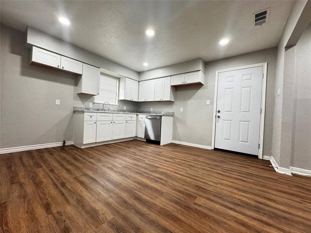 6338 Belgrade Avenue, Dallas, TX 75227 6338 Belgrade Avenue, Dallas, TX 75227