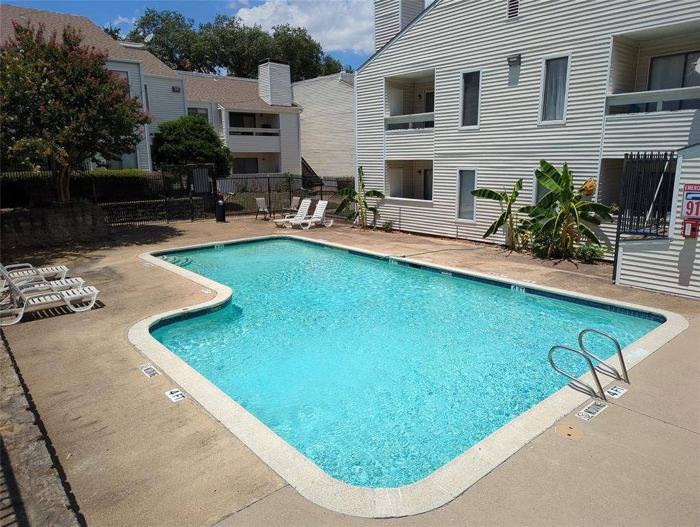 7431 Holly Hill Drive, #219, Dallas, TX 75231