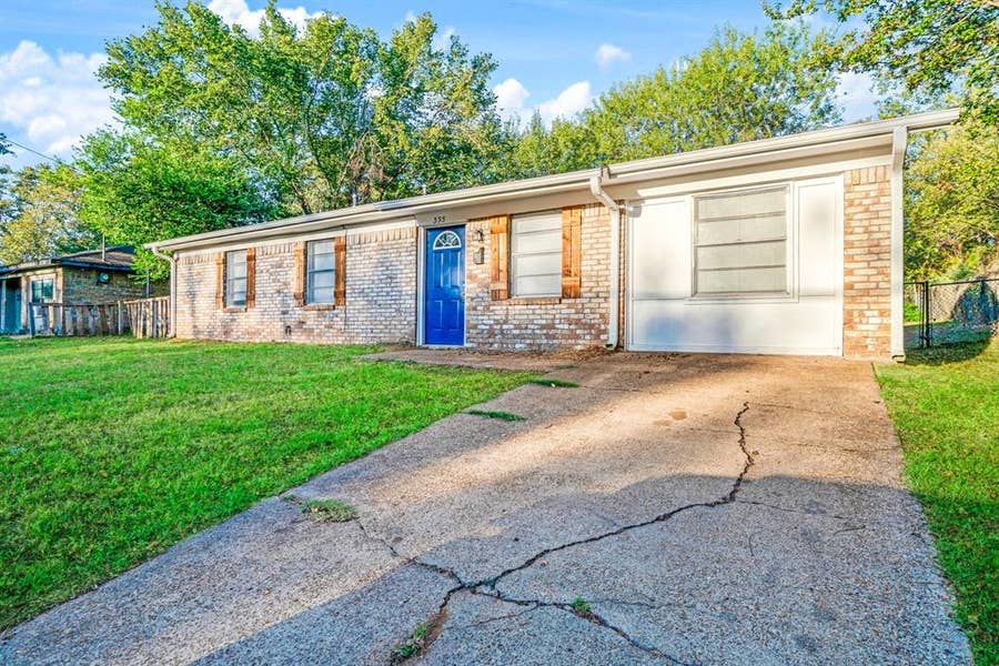 Property photo for 335 13th Street NW, Paris, TX