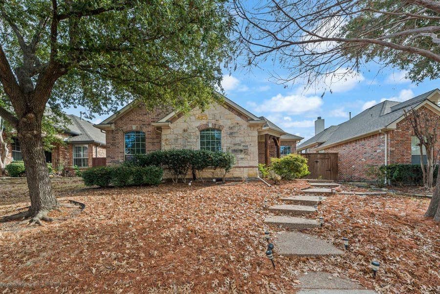 Property photo for 5544 Hidden Creek Lane, Frisco, TX