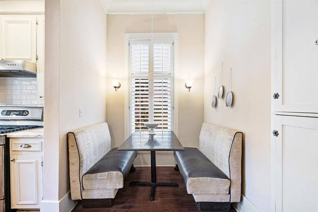 334 W Washington Street, Paris, TX 75460