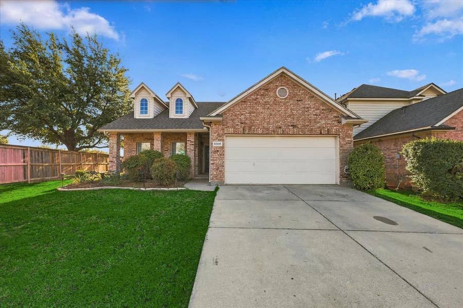 Property photo for 6316 Miranda Drive, Fort Worth, TX