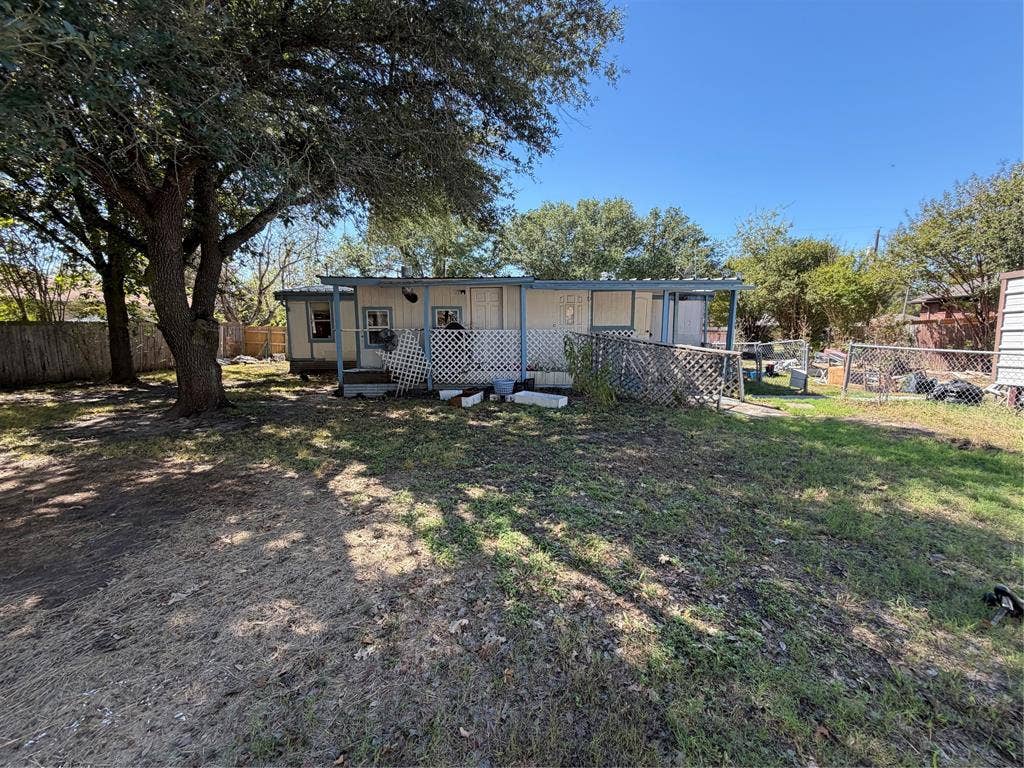 309 Boyd Street, Cleburne, TX 76031