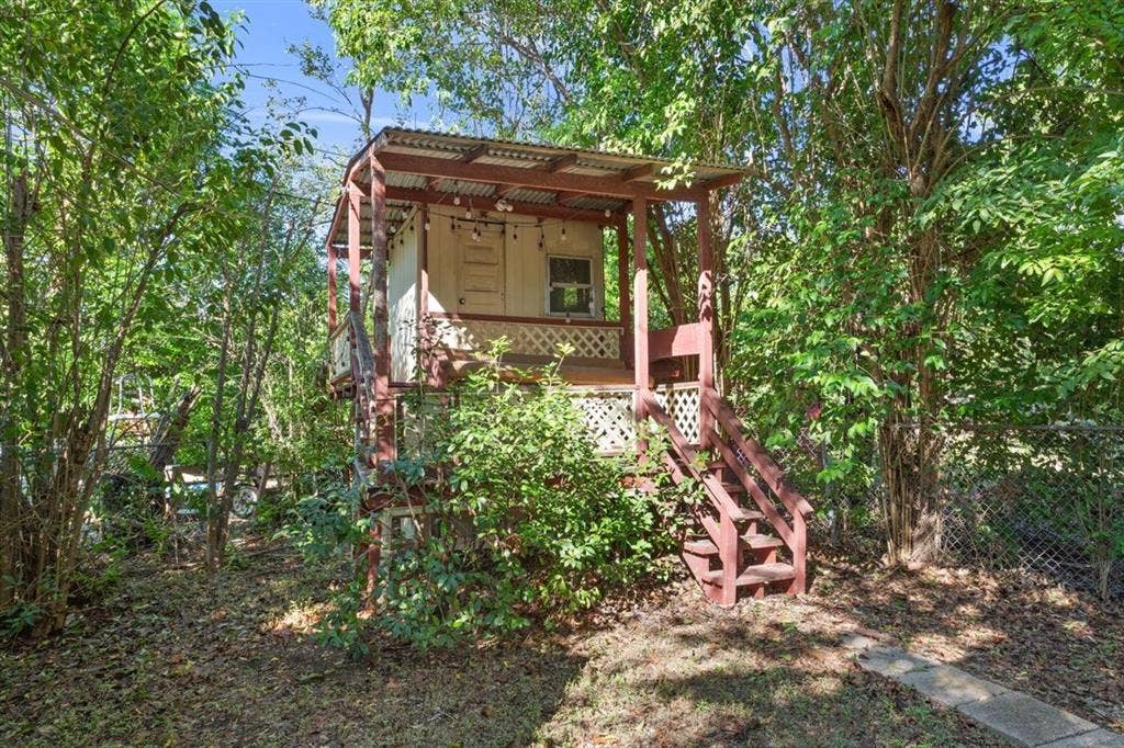 2501 N 32nd Street, Waco, TX 76708