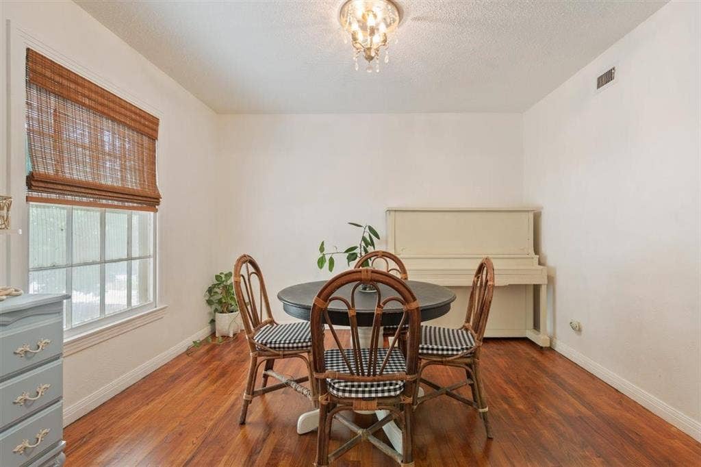 2501 N 32nd Street, Waco, TX 76708
