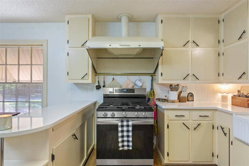 2501 N 32nd Street, Waco, TX 76708