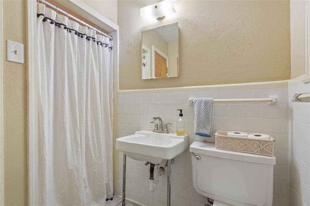 2501 N 32nd Street, Waco, TX 76708