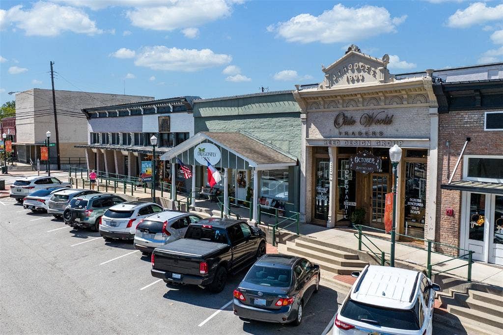 133 S Buffalo Street, Canton, TX 75103