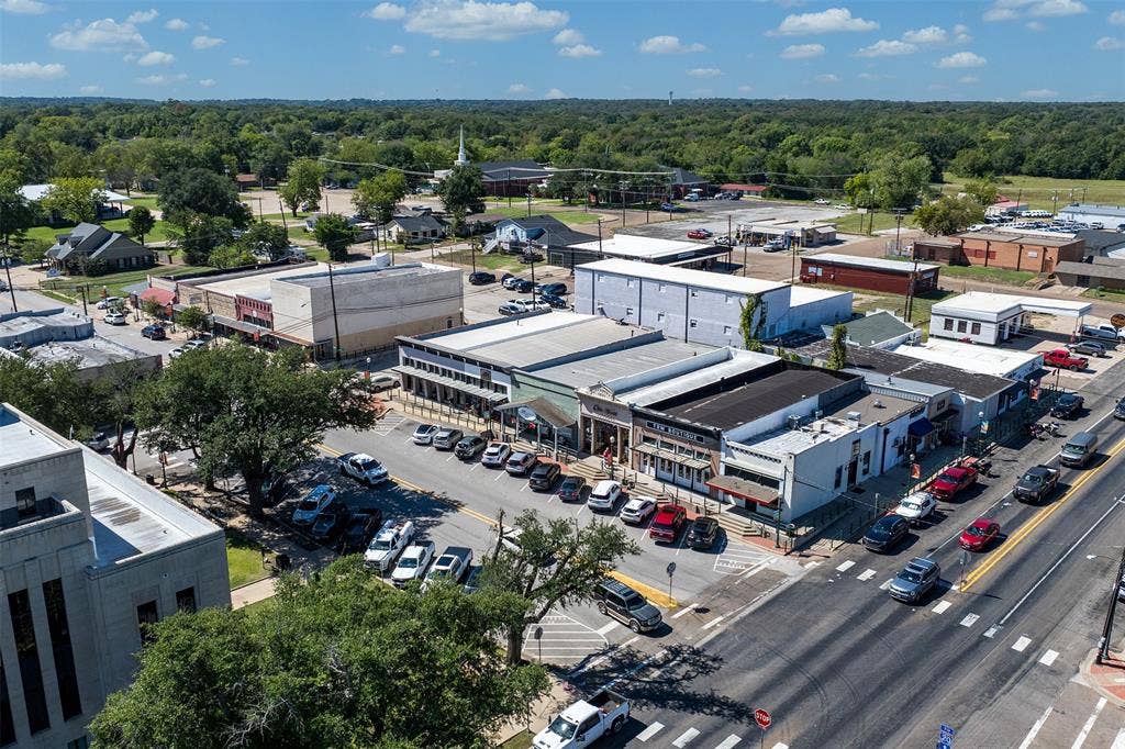 133 S Buffalo Street, Canton, TX 75103