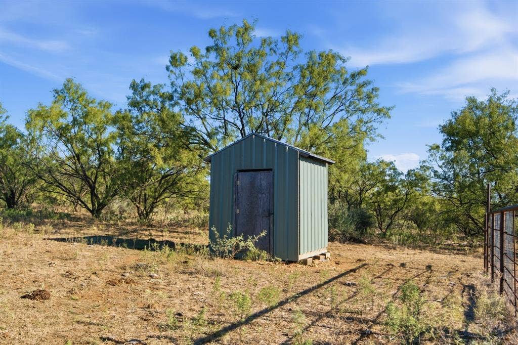 3983 N 183 Highway, Woodson, TX 76491