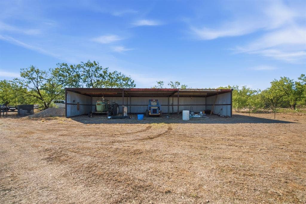 3983 N 183 Highway, Woodson, TX 76491