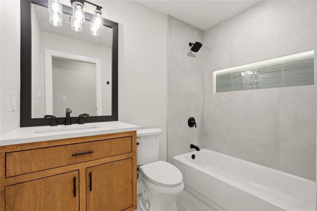 8095 County Road 3415, Lone Oak, TX 75453 8095 County Road 3415, Lone Oak, TX 75453