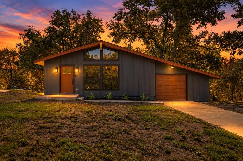 8095 County Road 3415, Lone Oak, TX 75453 8095 County Road 3415, Lone Oak, TX 75453