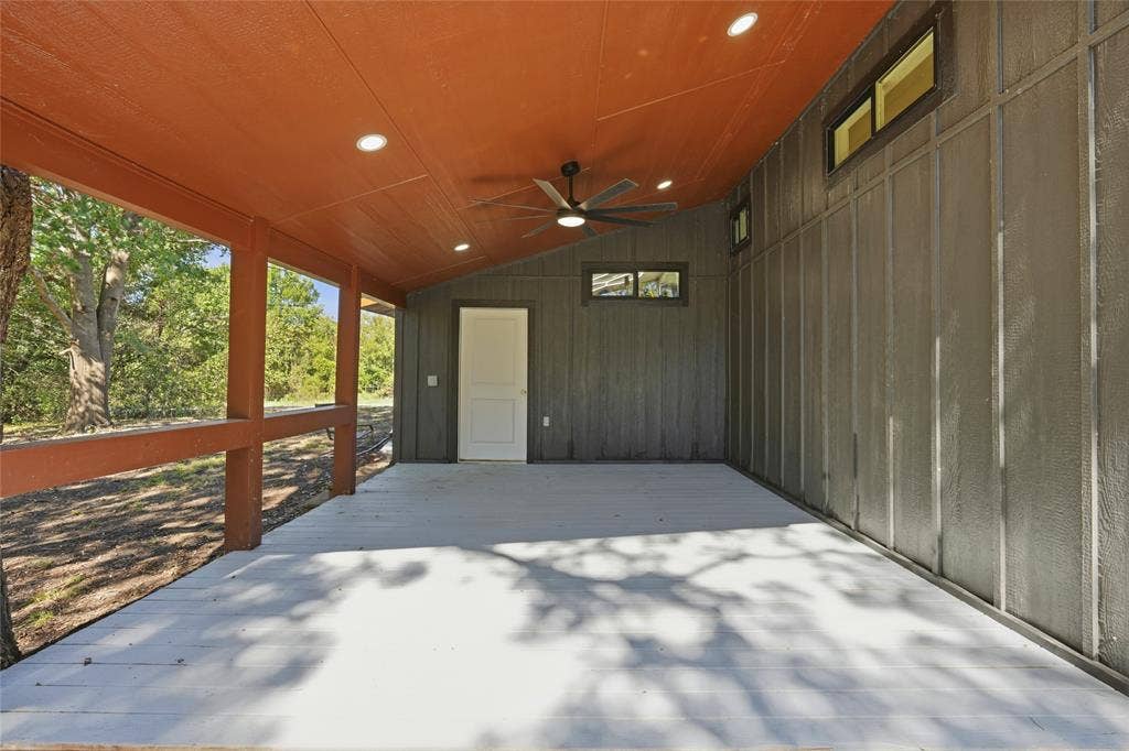 8095 County Road 3415, Lone Oak, TX 75453 8095 County Road 3415, Lone Oak, TX 75453