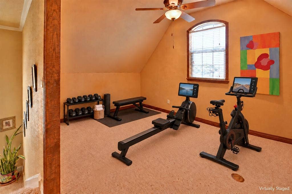 Exercise / bonus room.