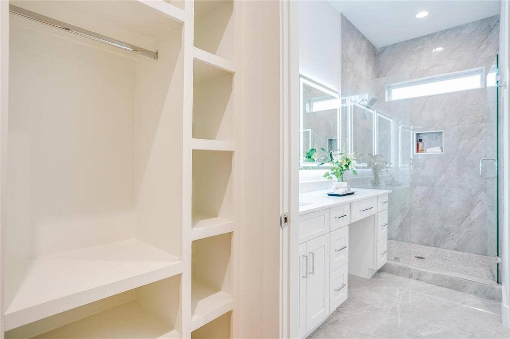 1612 Bennett Avenue, #105, Dallas, TX 75206 Built-in closet shelving and hanging rod