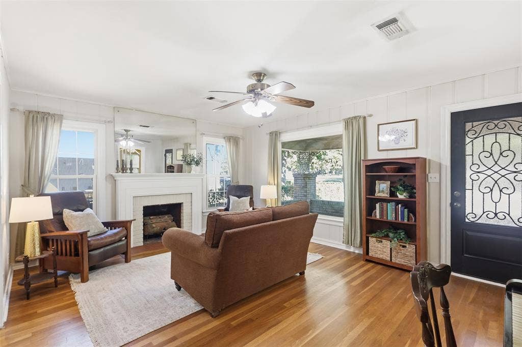 3104 Yucca Avenue, Fort Worth, TX 76111 3104 Yucca Avenue, Fort Worth, TX 76111