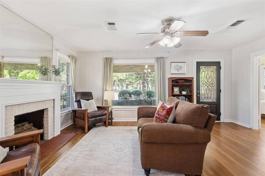 3104 Yucca Avenue, Fort Worth, TX 76111 3104 Yucca Avenue, Fort Worth, TX 76111