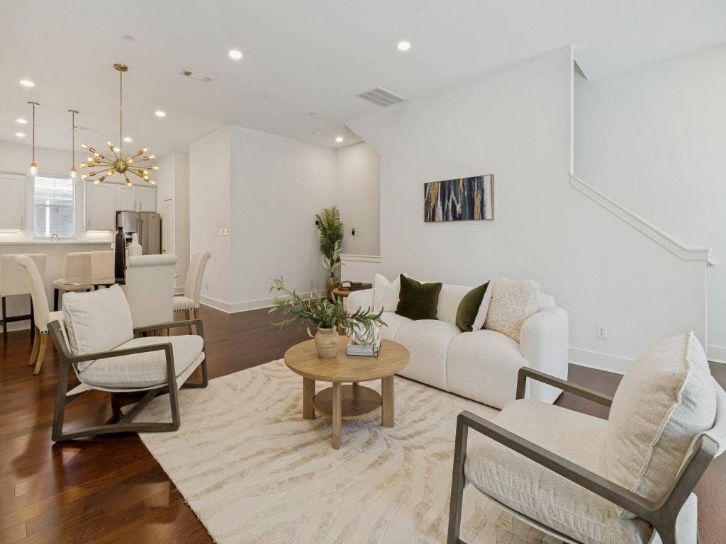 5743 Prospect Avenue, #102, Dallas, TX 75206