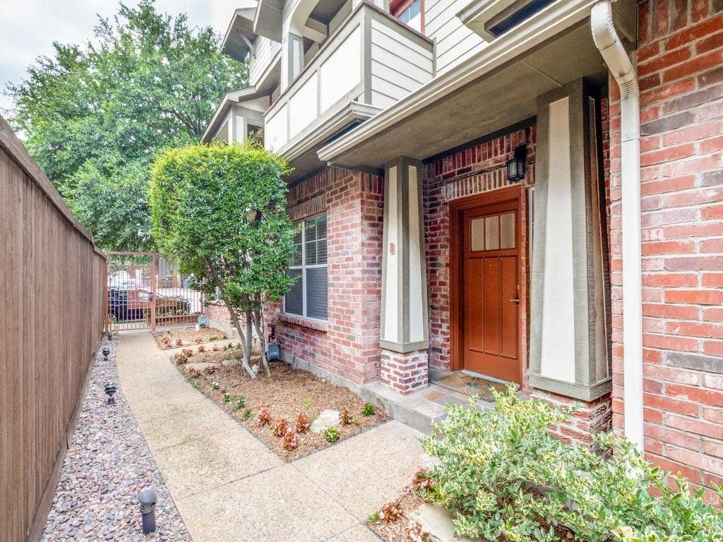 5743 Prospect Avenue, #102, Dallas, TX 75206