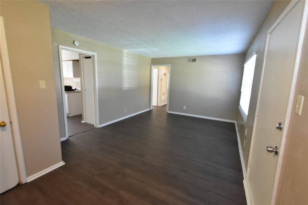 1212 Belvedere Drive, Arlington, TX 76010