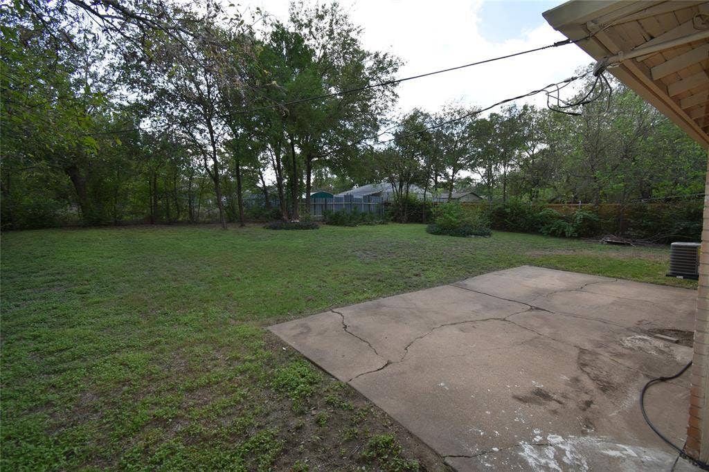 1212 Belvedere Drive, Arlington, TX 76010