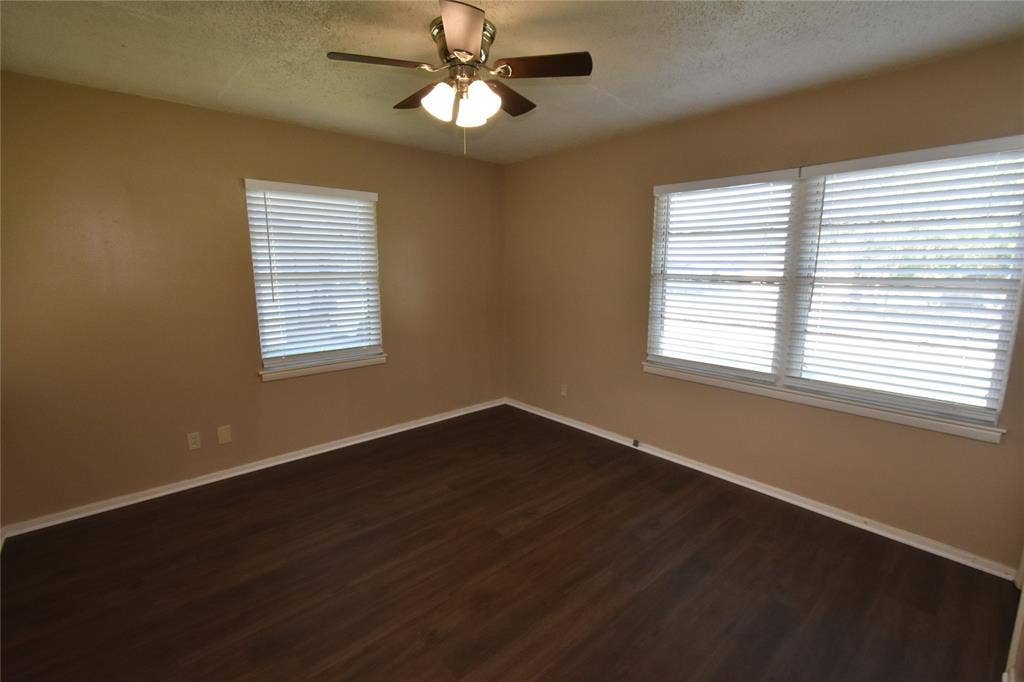1212 Belvedere Drive, Arlington, TX 76010