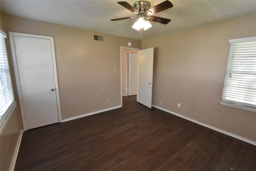 1212 Belvedere Drive, Arlington, TX 76010