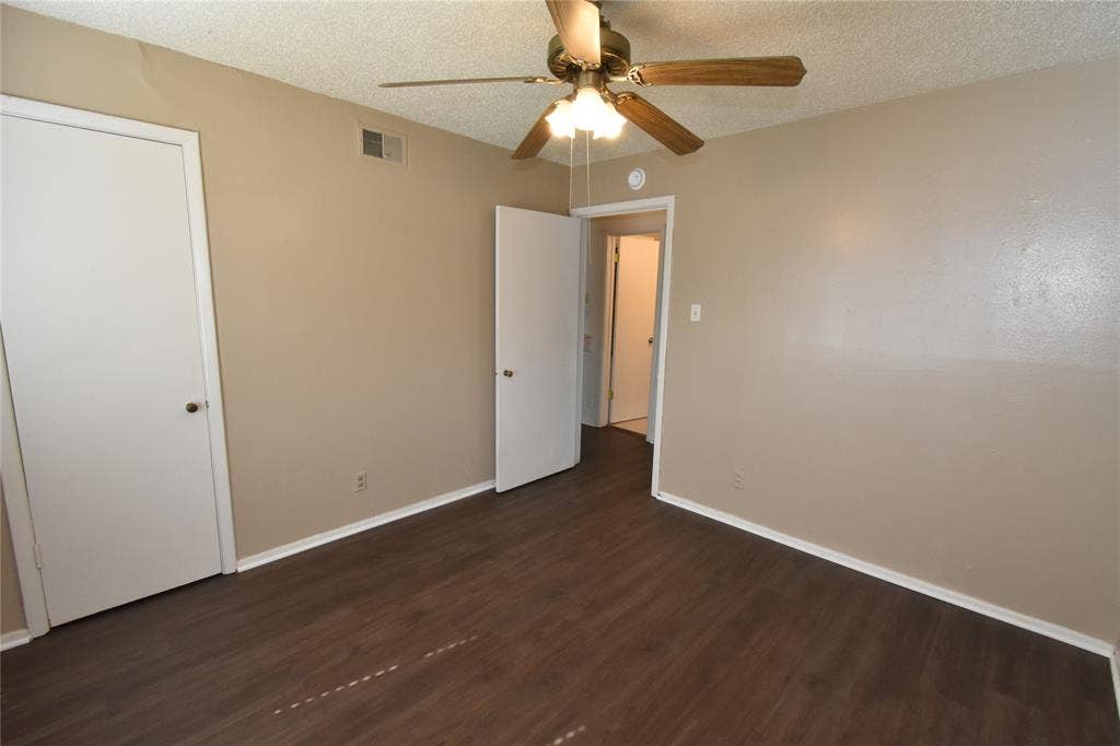 1212 Belvedere Drive, Arlington, TX 76010