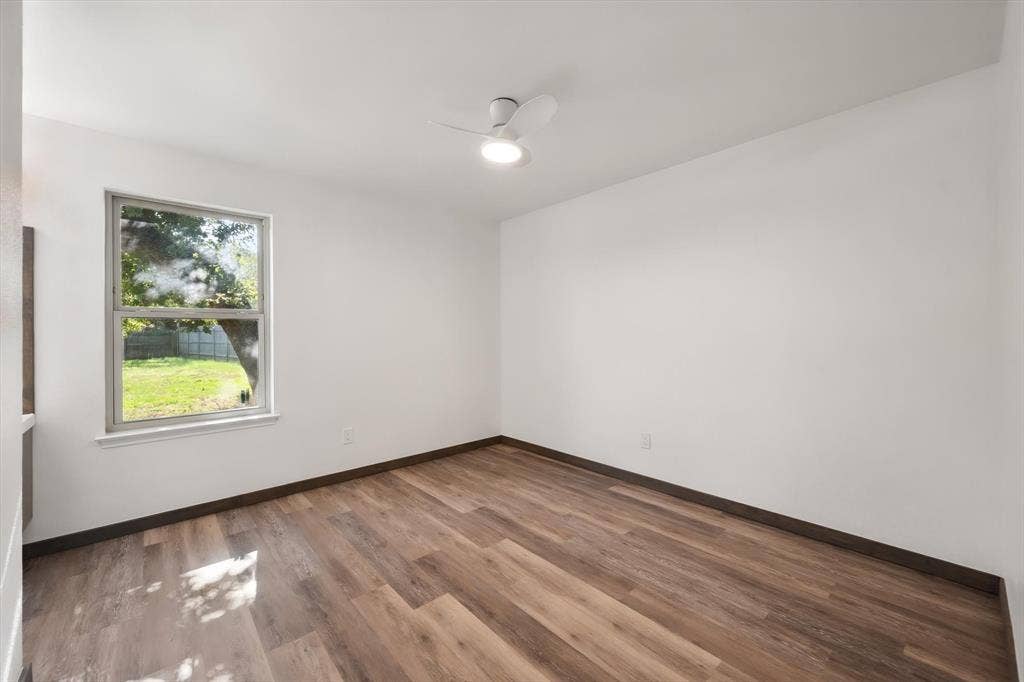 5701 Guildwood Drive, Arlington, TX 76017