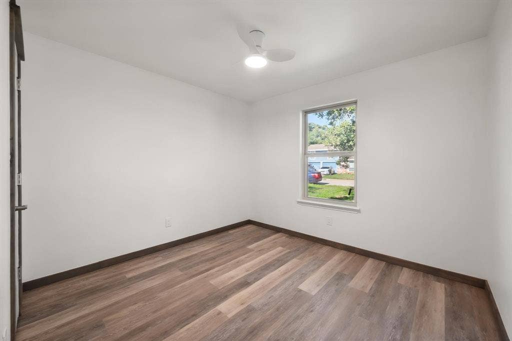5701 Guildwood Drive, Arlington, TX 76017