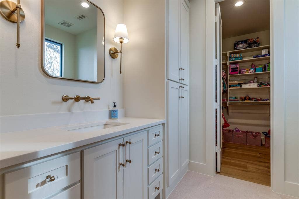 5441 Sewanee Avenue, Highland Park, TX 75205