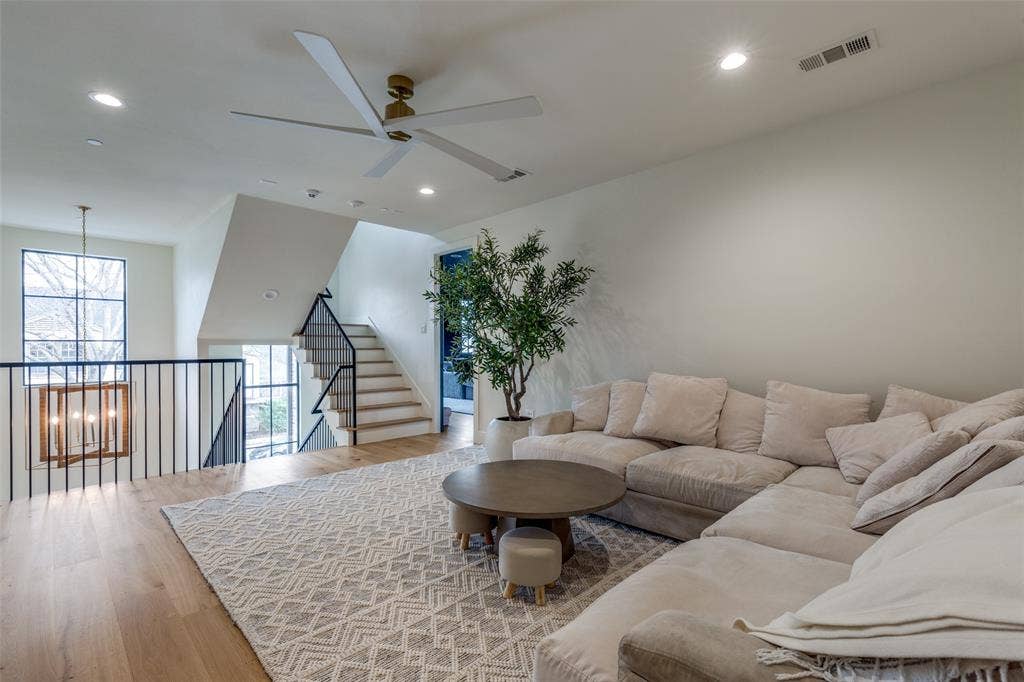 5441 Sewanee Avenue, Highland Park, TX 75205