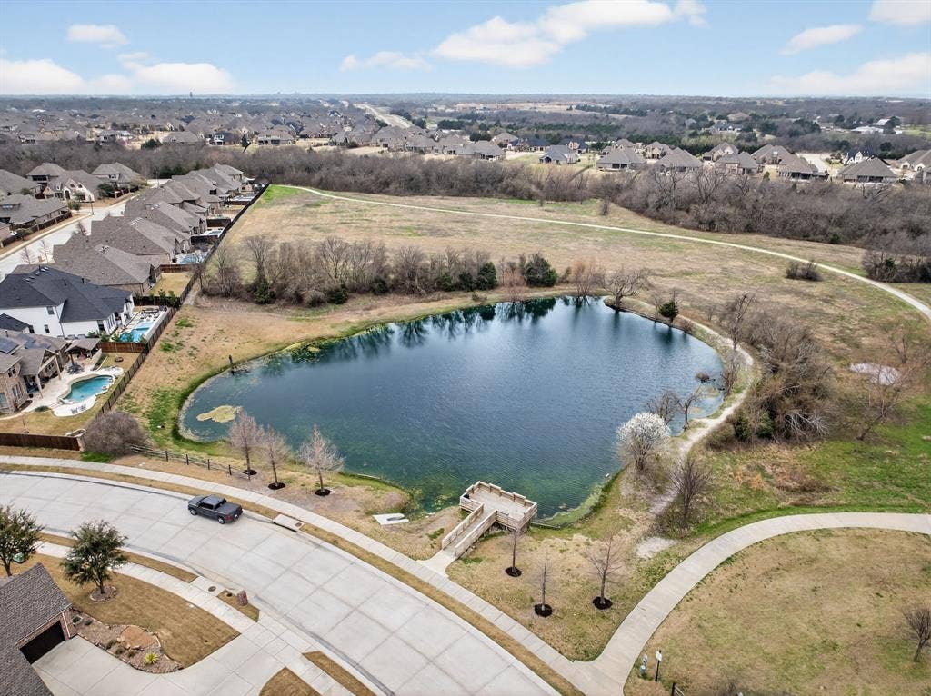 816 Lazy Brooke Drive, Rockwall, TX 75087 Fishing pond steps away from home