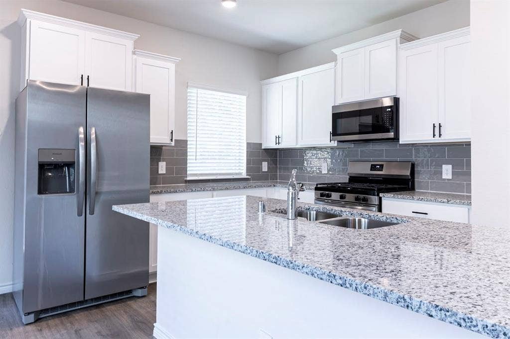 1305 Silent Peak Drive, Princeton, TX 75407 1305 Silent Peak Drive, Princeton, TX 75407