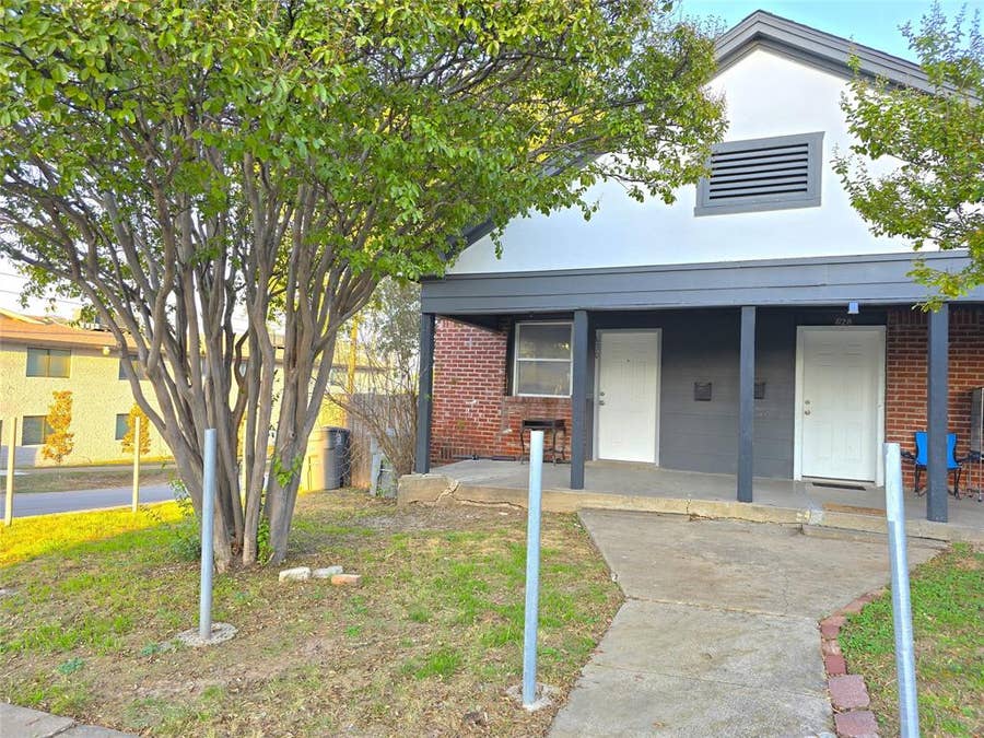 Property photo for 630 N Ewing Avenue, Dallas, TX