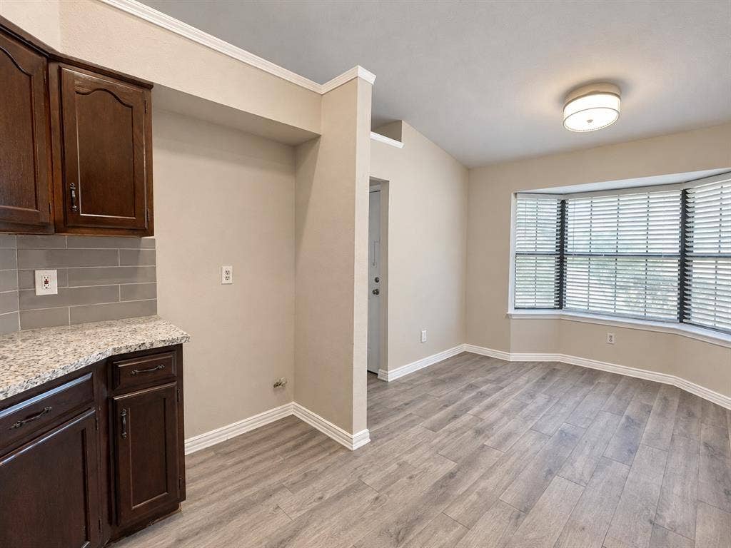 1038 Cedar Run Drive, Duncanville, TX 75137 1038 Cedar Run Drive, Duncanville, TX 75137