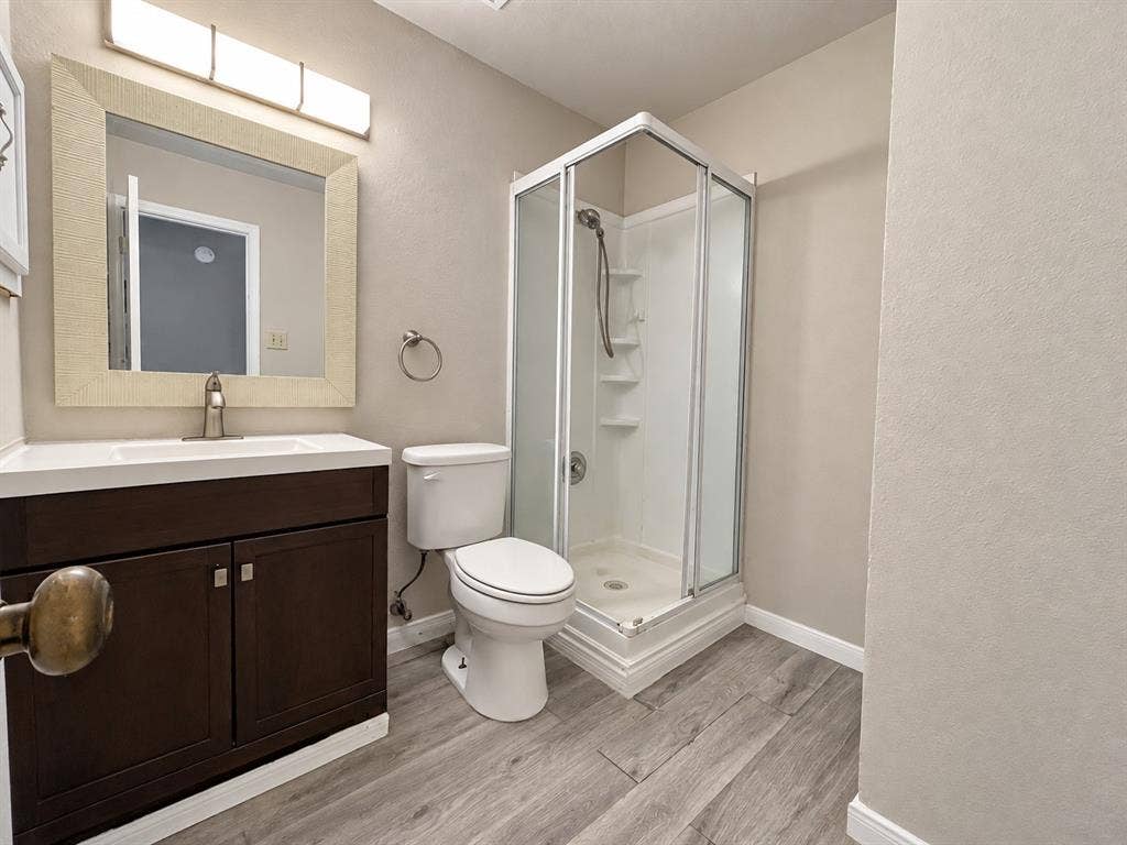 1038 Cedar Run Drive, Duncanville, TX 75137 1038 Cedar Run Drive, Duncanville, TX 75137