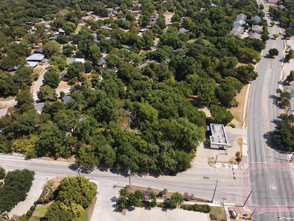 8605 Ferguson Road, Dallas, TX 75228 8605 Ferguson Road, Dallas, TX 75228