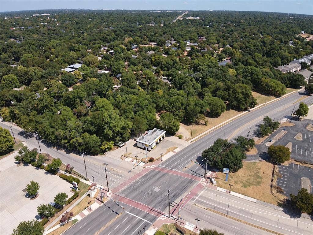 8605 Ferguson Road, Dallas, TX 75228 8605 Ferguson Road, Dallas, TX 75228