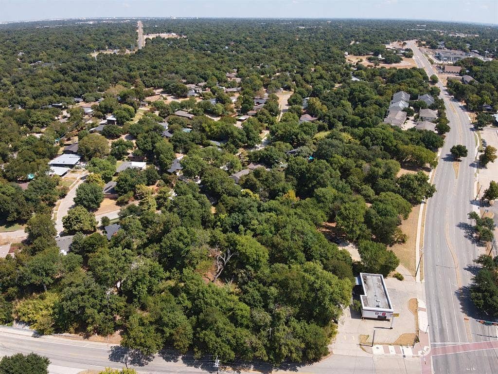 8605 Ferguson Road, Dallas, TX 75228 8605 Ferguson Road, Dallas, TX 75228