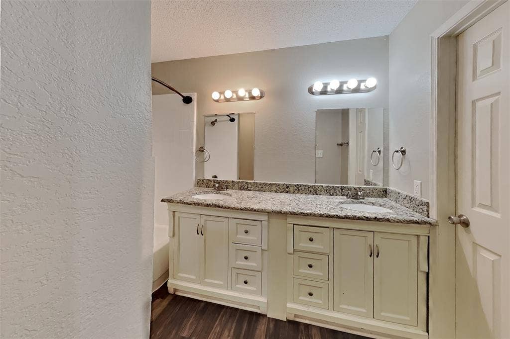 2602 Lake Valley Drive, Garland, TX 75040 2602 Lake Valley Drive, Garland, TX 75040