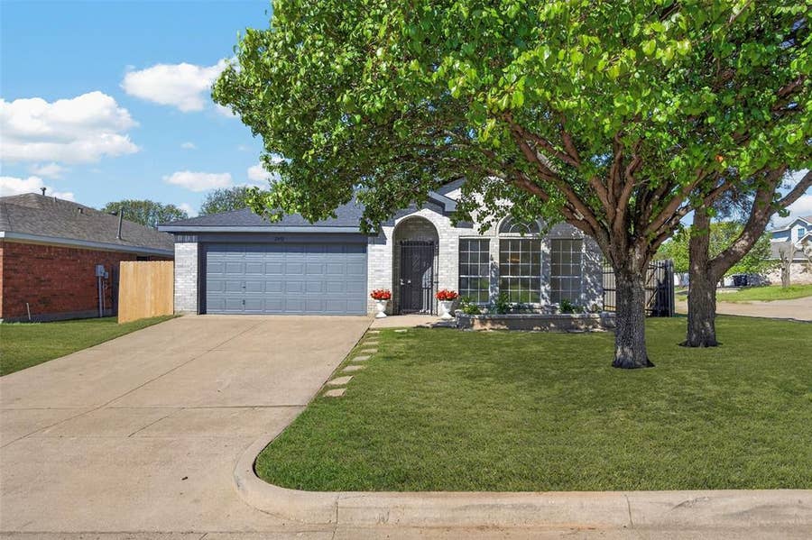 Property photo for 2412 Concina Way, Fort Worth, TX