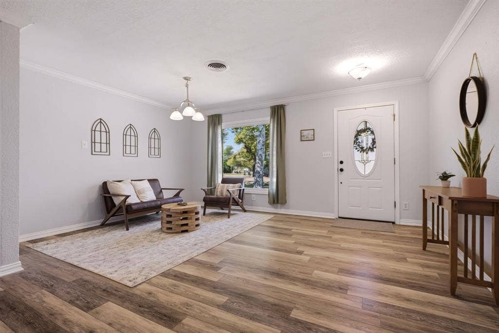 421 S 1st Street, Krum, TX 76249