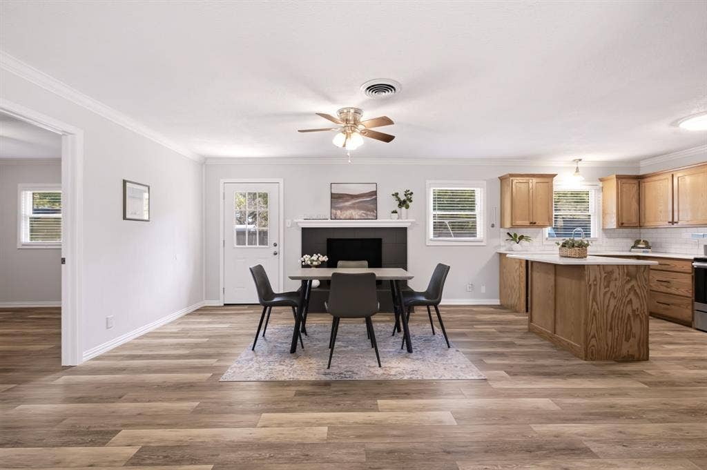 421 S 1st Street, Krum, TX 76249