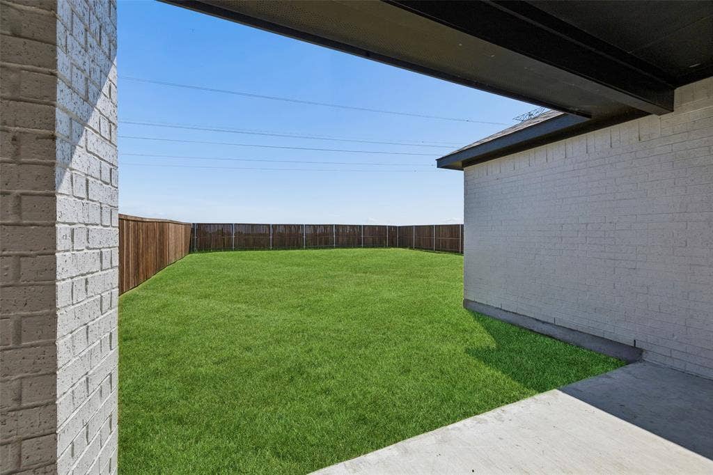 426 Lana Drive, Seagoville, TX 75159