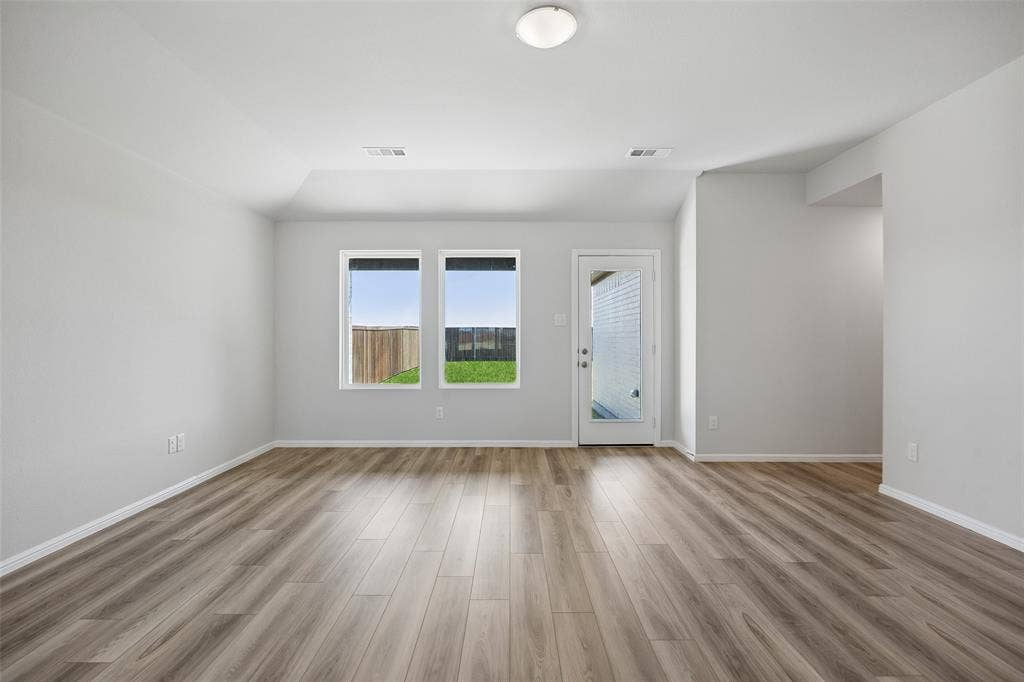 426 Lana Drive, Seagoville, TX 75159