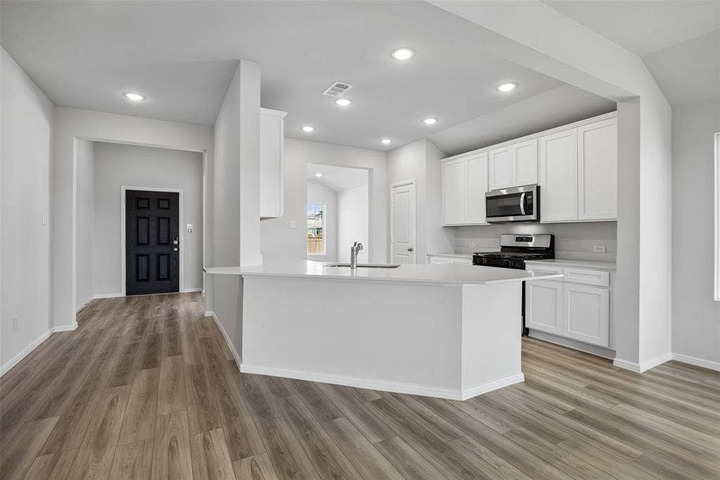 426 Lana Drive, Seagoville, TX 75159